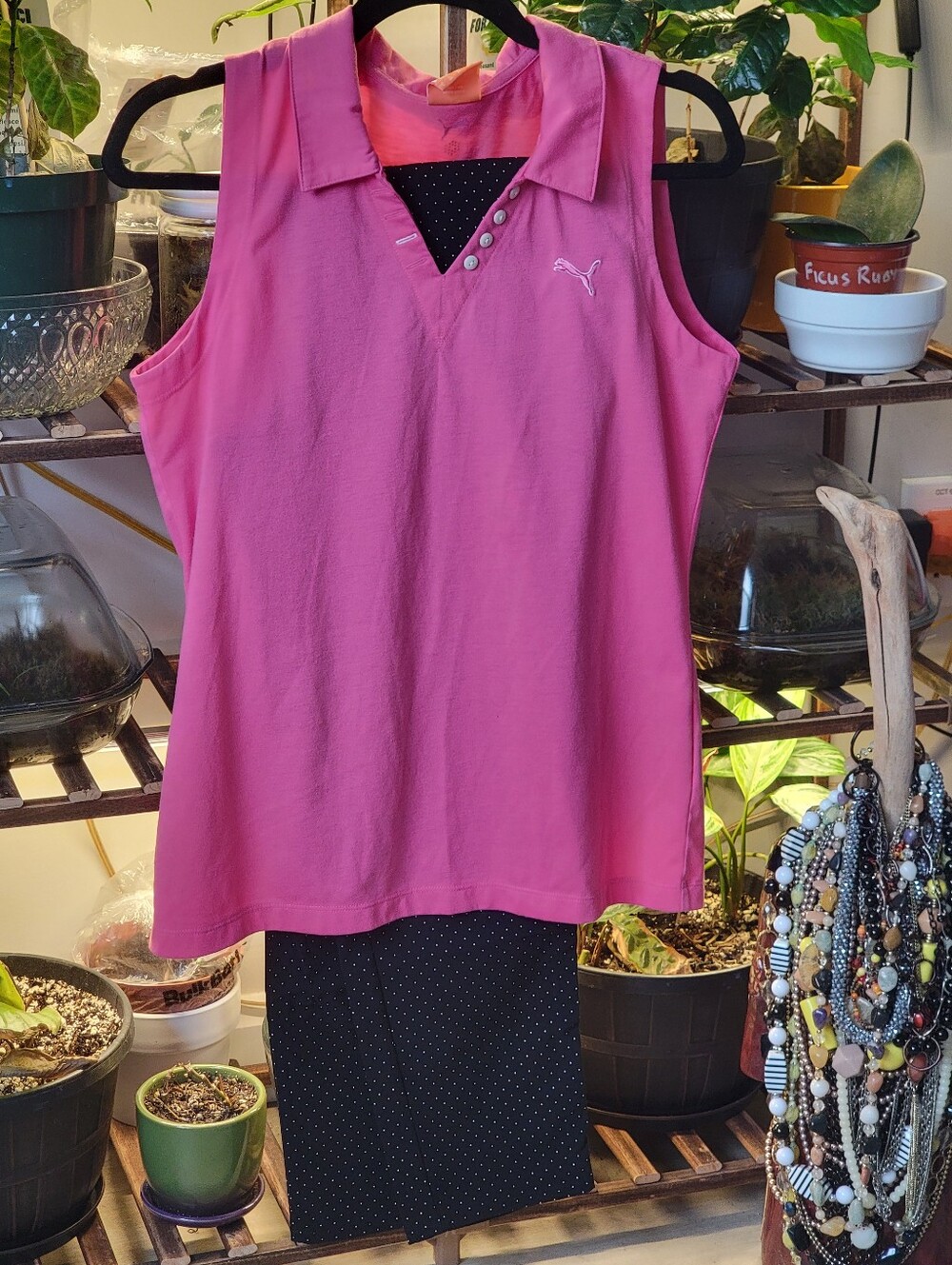 Puma Sportlifestyle Pink Sleeveless Golf Polo Shirt - Size L (Style 567125)